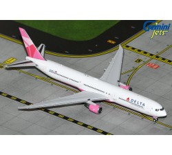 Delta Airlines Boeing 767-400ER 'Evelyn H. Lauder/Breast Cancer Research Fdn.' 1:400