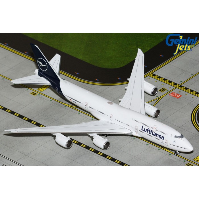 Lufthansa Boeing 747-8i 1:400